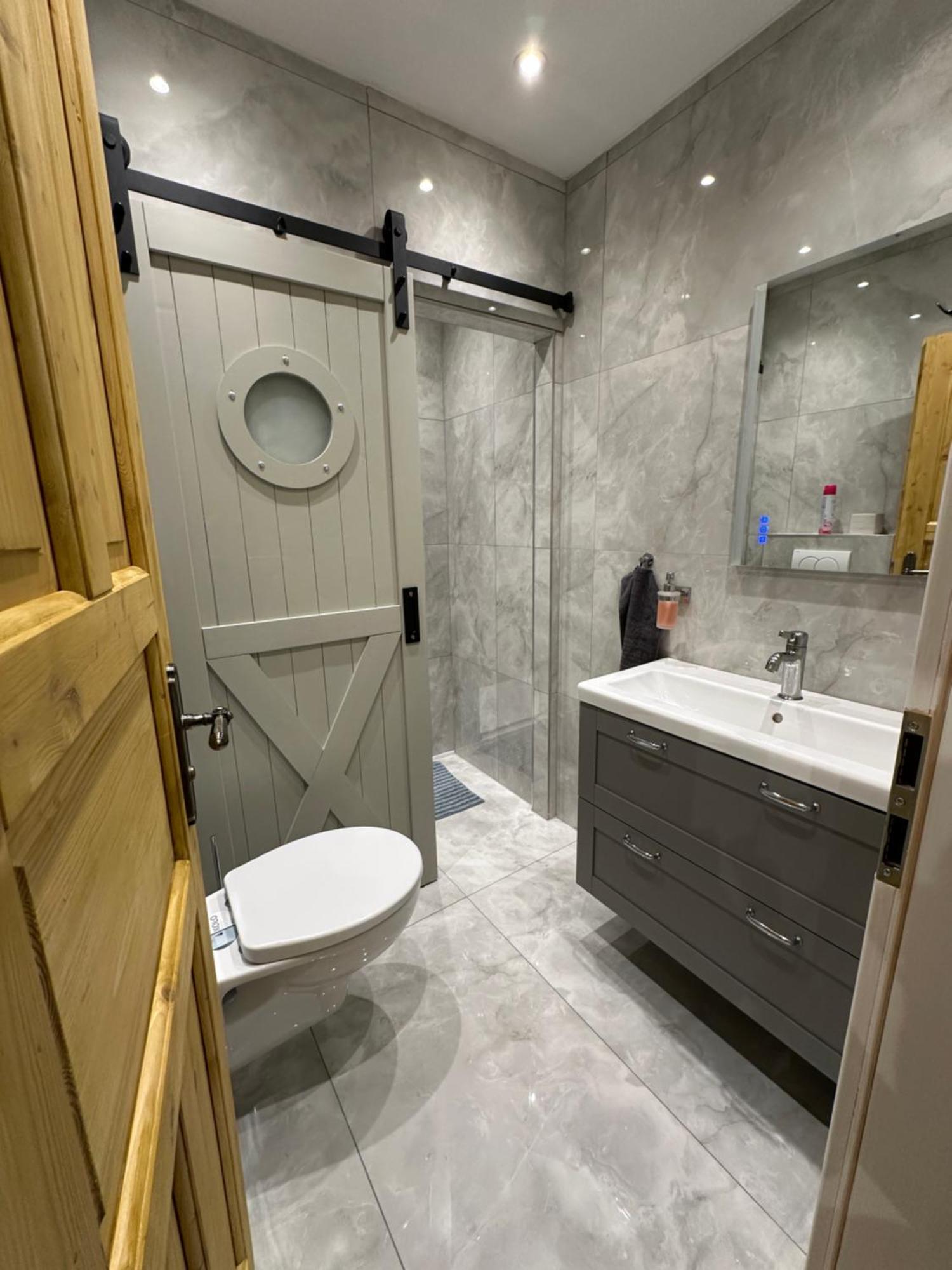 Karlin Oasis 2-Bedroom Apartment ปราก ภายนอก รูปภาพ